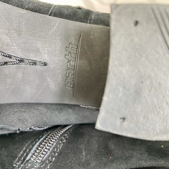 Earth Sparta  Suede Leather  Block Heel Braided  Zipper Ankle Bootie- Size 6 - Picture 5 of 12